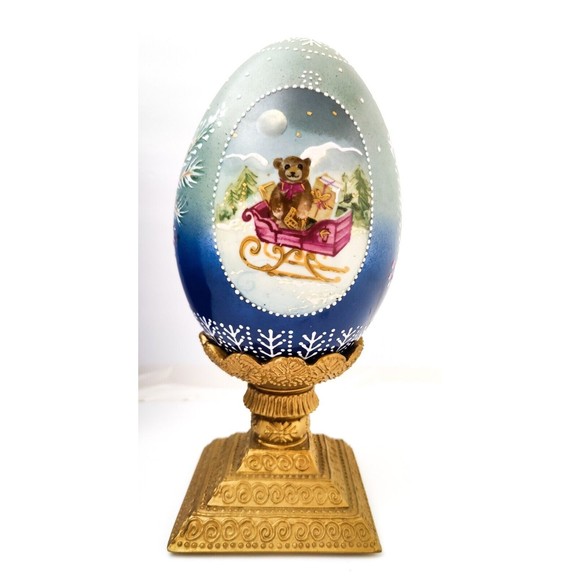 The Four Seasons Collection By Domestications Christmas Egg W/ Stand Toy Sleigh - Picture 1 of 7